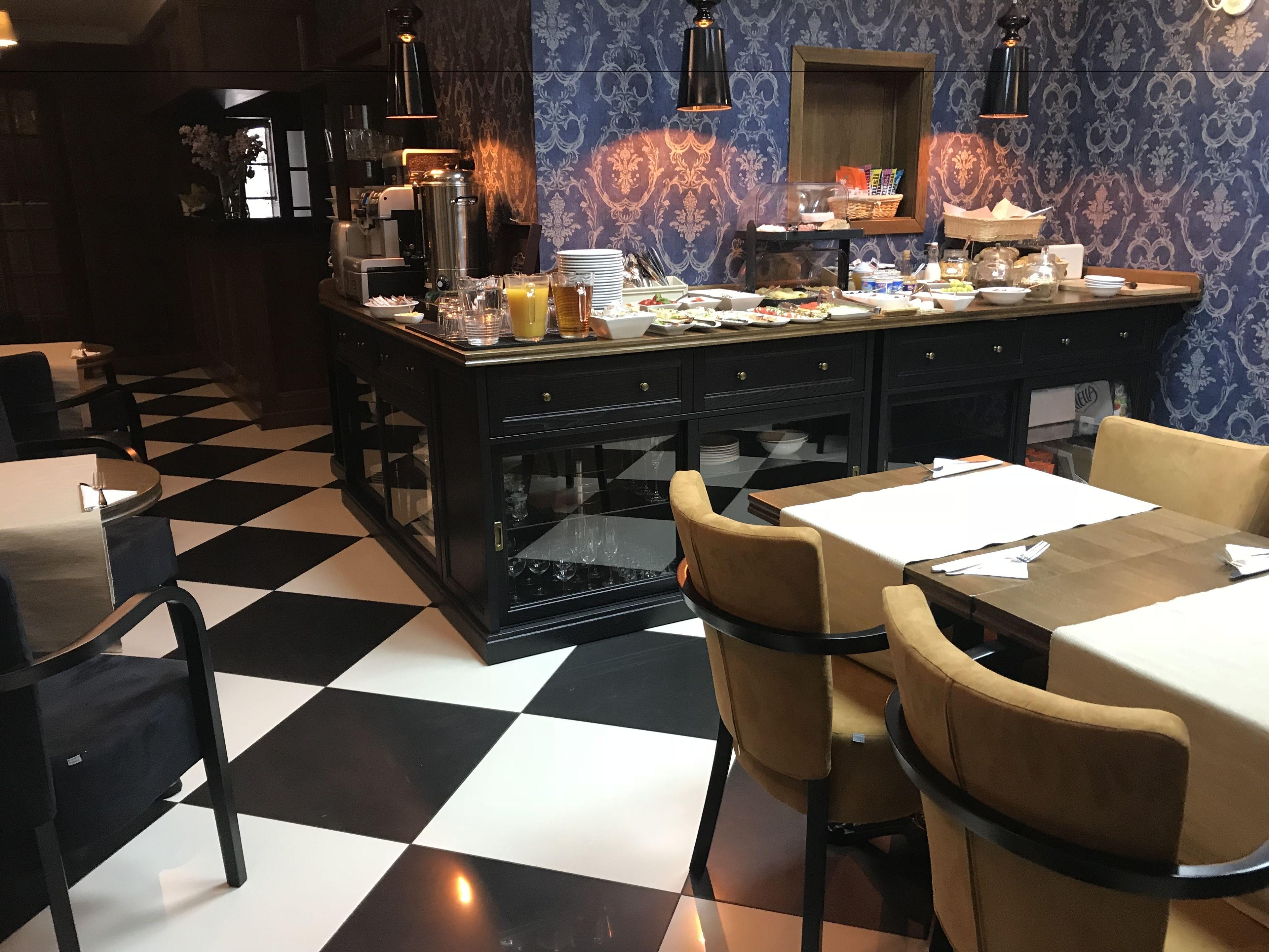 Sleepwalker Boutique Suites — Photos 3